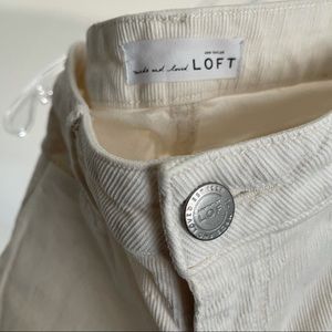 Curvy skinny white /cream colored skinny pants